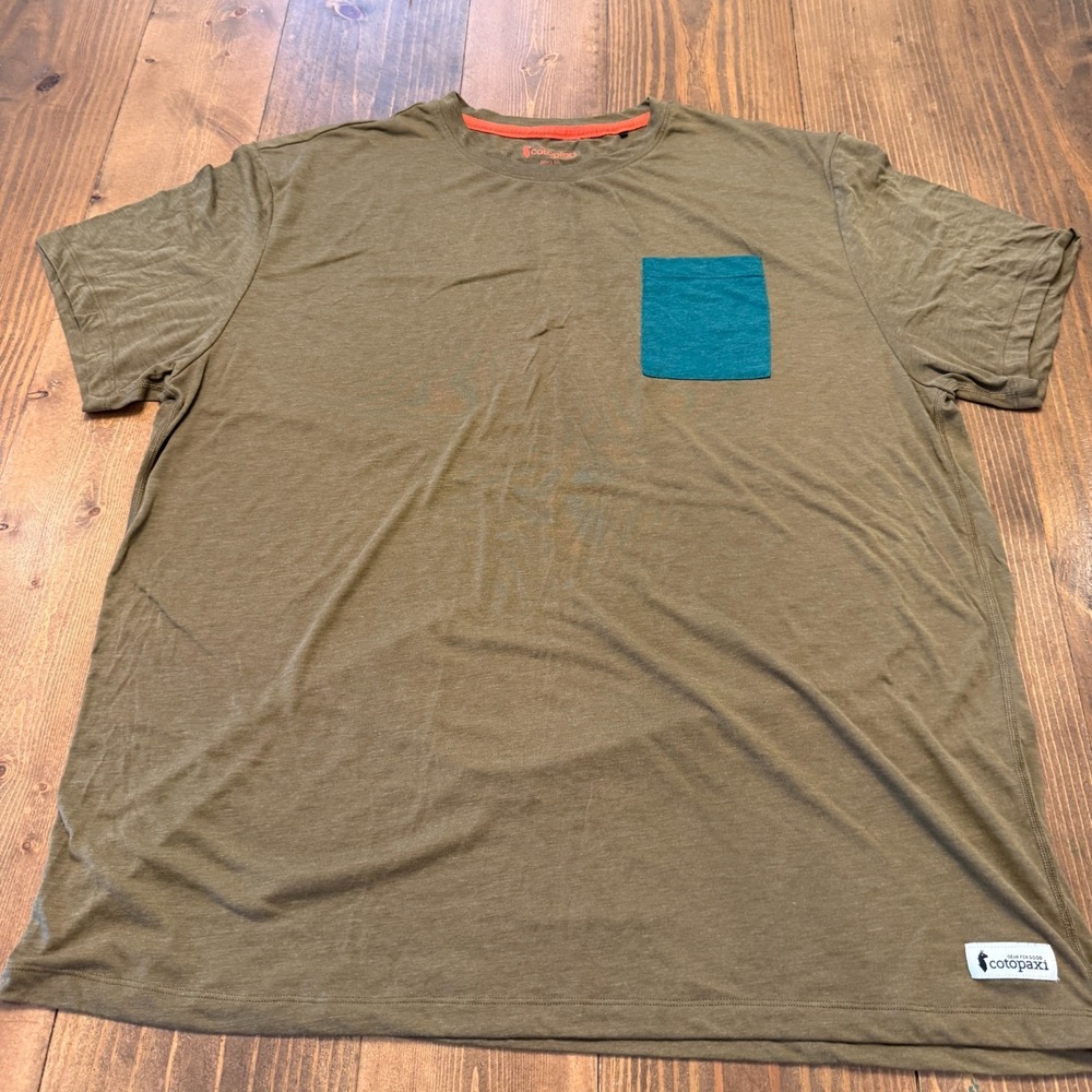 Cotopaxi Paseo Travel Pocket T-Shirt Men's XXL Olive Green Short Sleeve‎